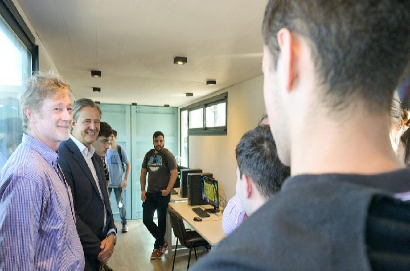 Bahl inauguró el Fablab Bahl inauguró el Fablab