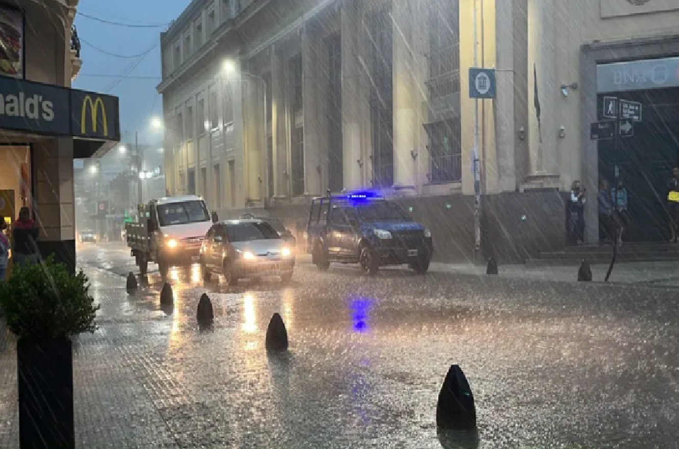 La Municipalidad asiste a familias afectadas por las lluvias