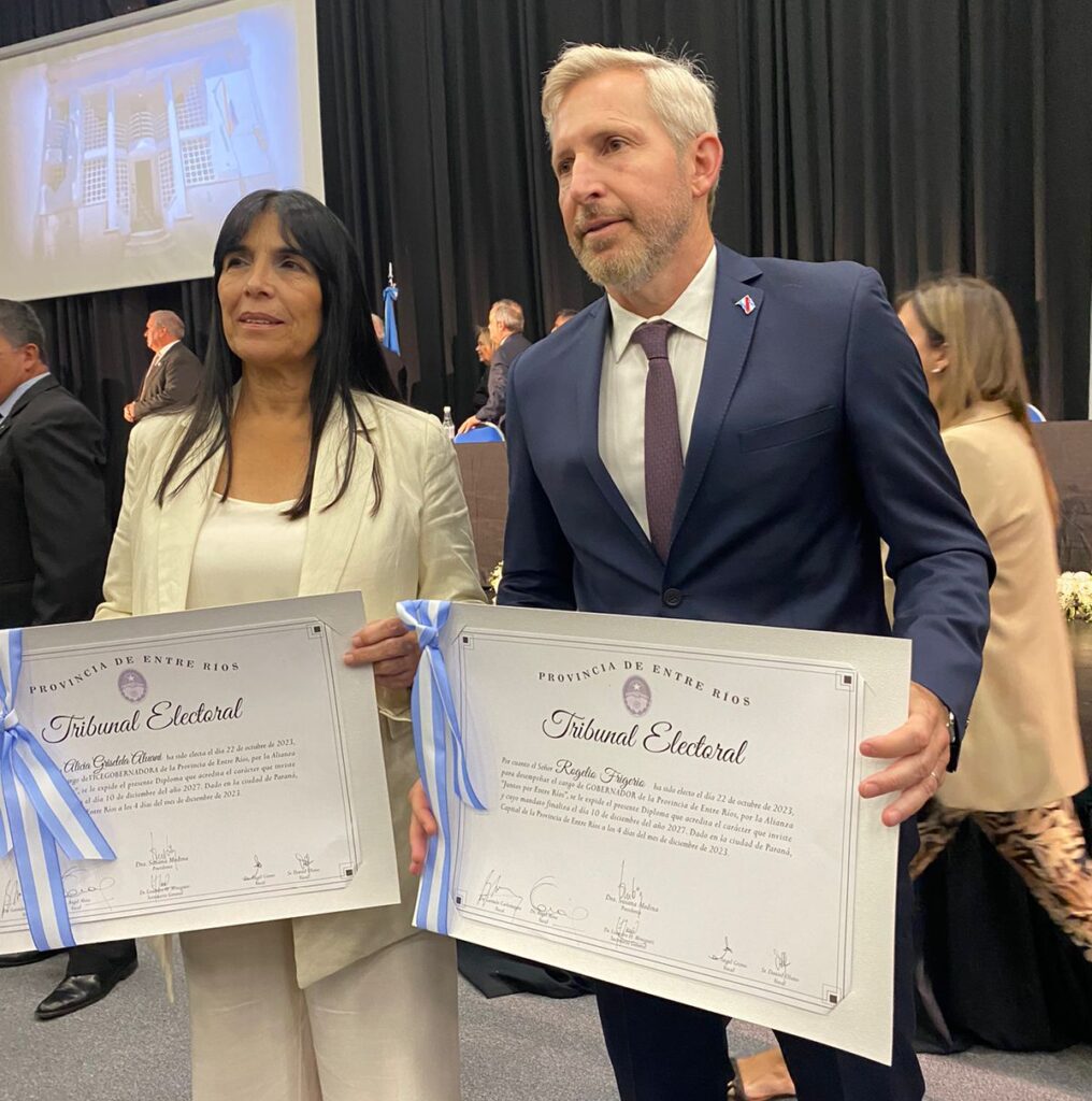 Frigerio y Aluani fueron proclamados gobernador y vicegobernadora de Entre Ríos