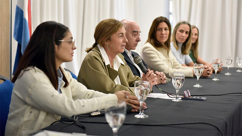 Se lanzó en el CGE un programa para potenciar la educación secundaria