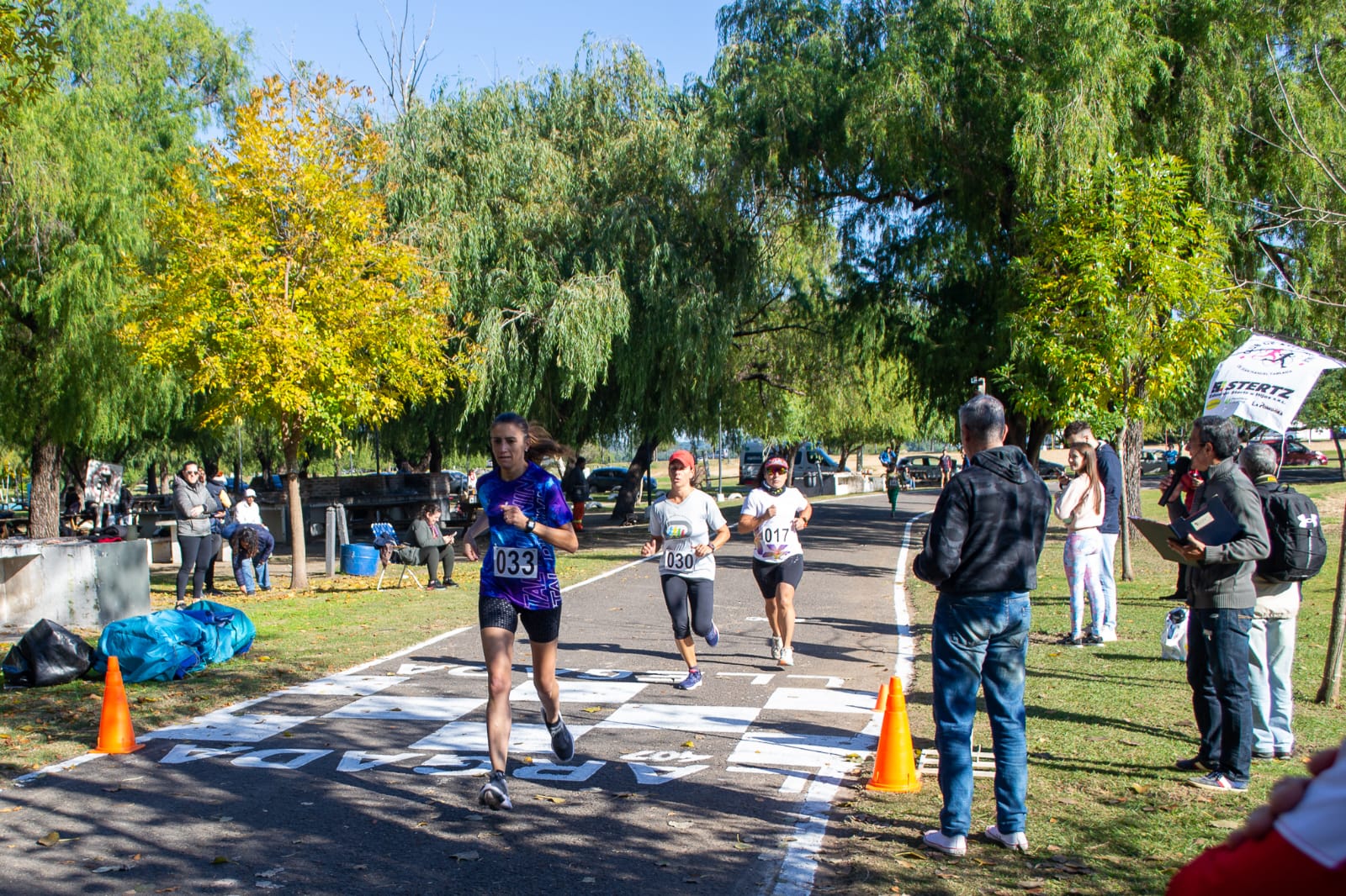 Comenzó el Campeonato de Milla Enrique Thompson