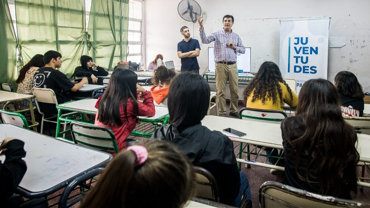 Más de 900 jóvenes se sumaron a las capacitaciones ambientales de la Municipalidad