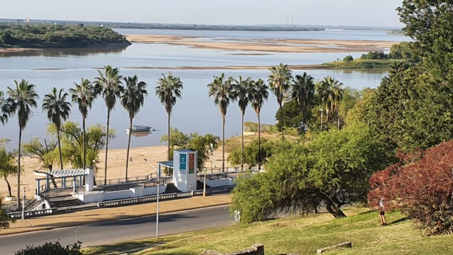 Para hoy se espera un lunes caluroso podria llegar a 35 grados Para hoy se espera un lunes caluroso podria llegar a 35 grados