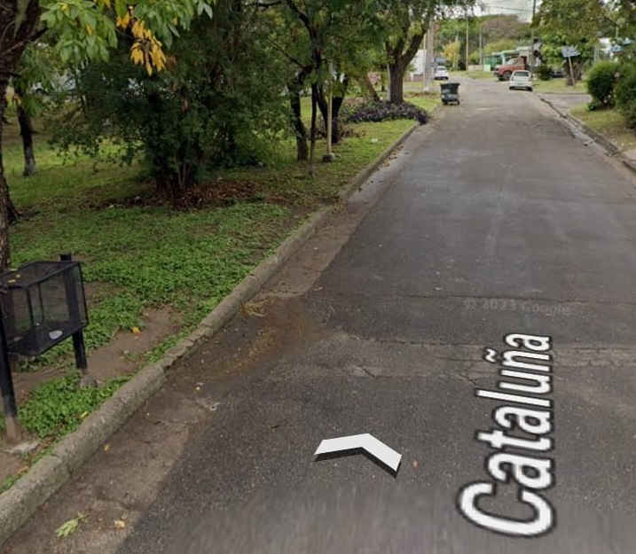 Usurpan terrenos de una plaza pública: Vecinos indignados ante la indiferencia de las autoridades