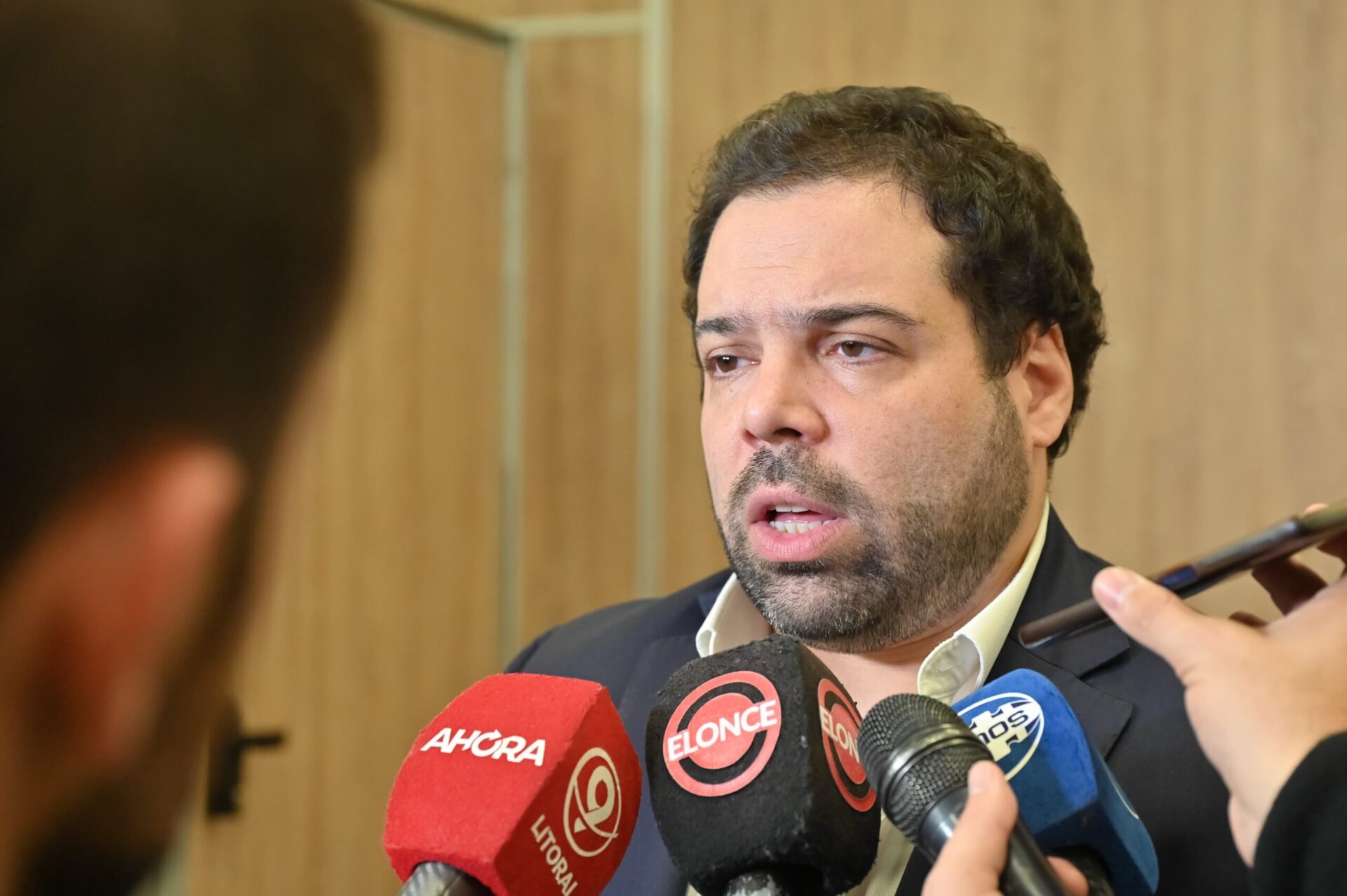 El gobierno destaca el «diálogo, el respeto y la seriedad» de la negociación con los docentes El gobierno destaca el «diálogo, el respeto y la seriedad» de la negociación con los docentes