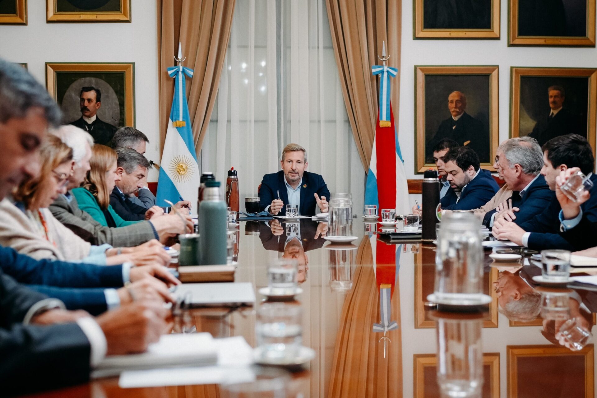 El gobernador encabezó una nueva reunión de gabinete