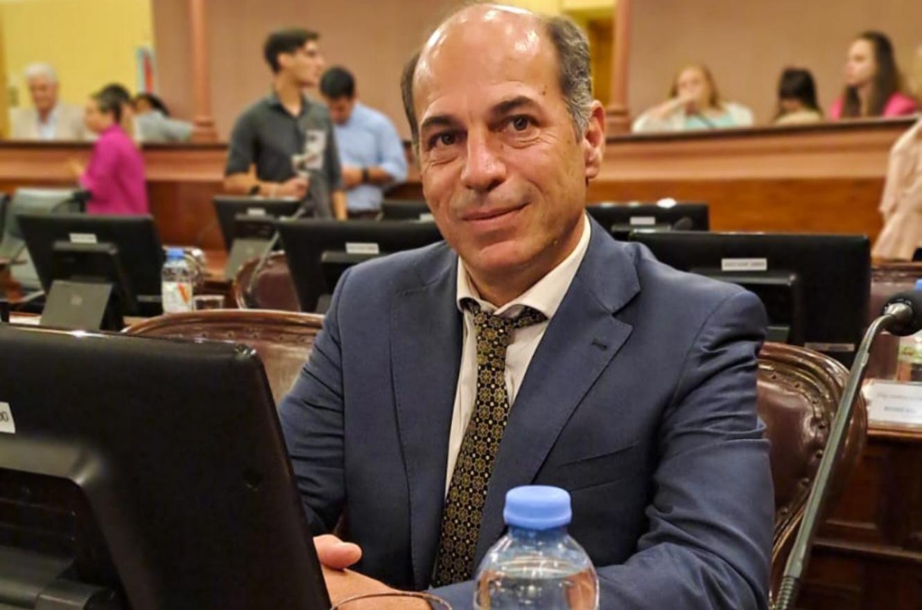 López: «No entendemos la contradicción y la postura extrema de los gremios»