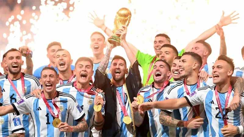 Los trofeos obtenidos por Messi y la selecci&oacute;n argentina de f&uacute;tbol se exhibir&aacute;n en Paran&aacute;
