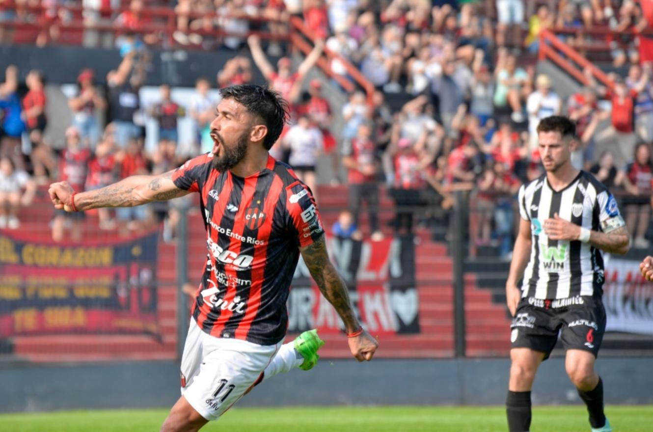 Goleada clave: Patronato venció a Estudiantes y mantiene la ilusión Goleada clave: Patronato venció a Estudiantes y mantiene la ilusión