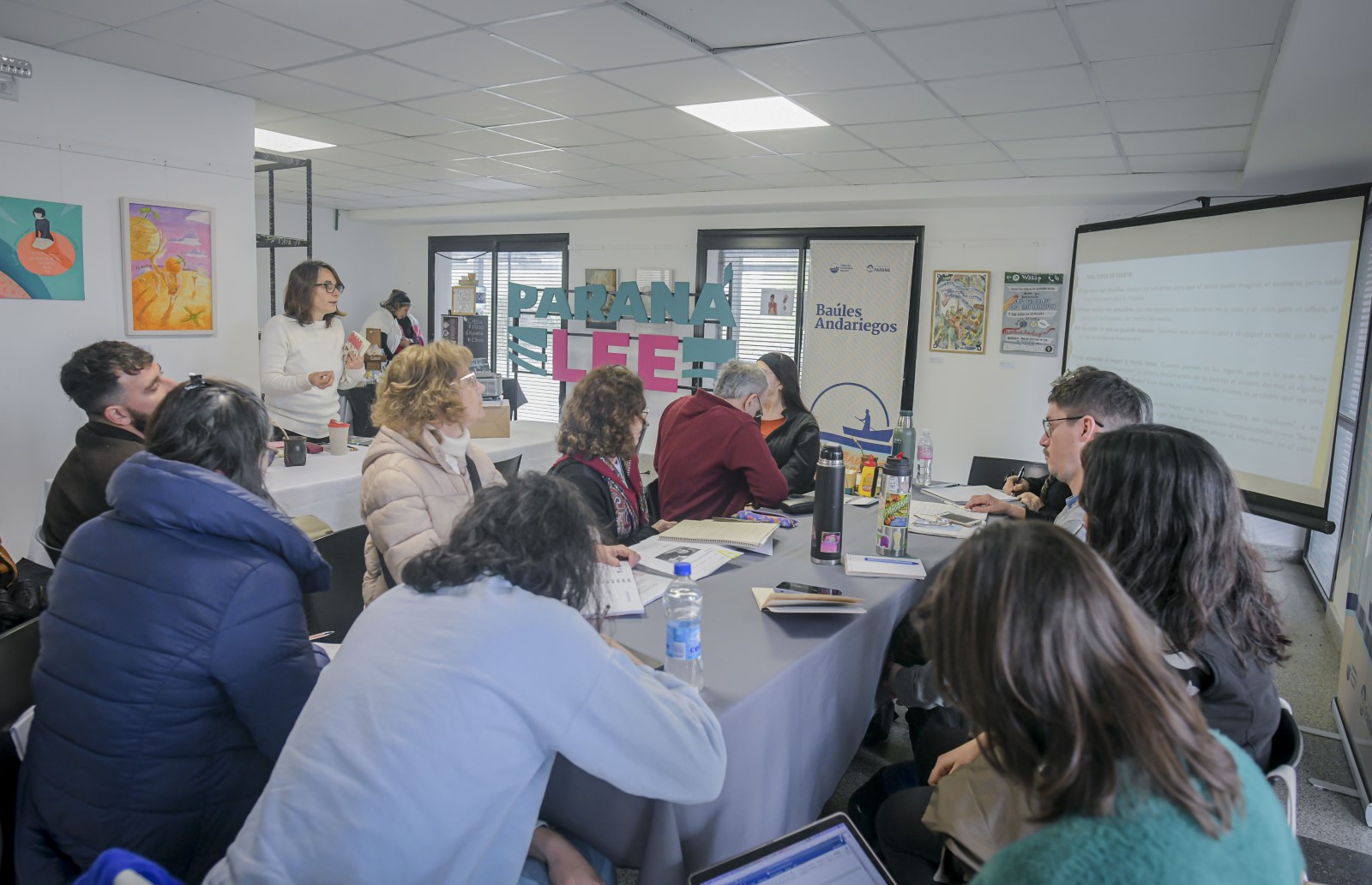 Se desarrolló un nuevo encuentro del taller de narrativa breve en Rosa y Dorada