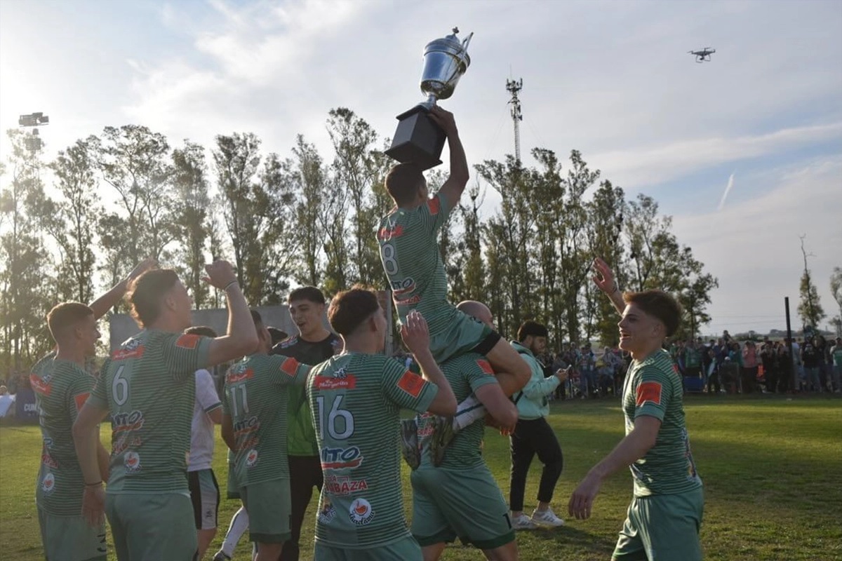 Unión Agrarios Cerrito se coronó tricampeón en Paraná Campaña Unión Agrarios Cerrito se coronó tricampeón en Paraná Campaña