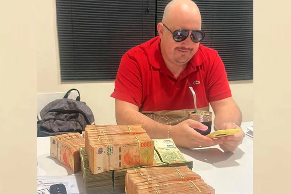 Pidieron la captura internacional de uno de los acusados de la mesa de dinero Pidieron la captura internacional de uno de los acusados de la mesa de dinero