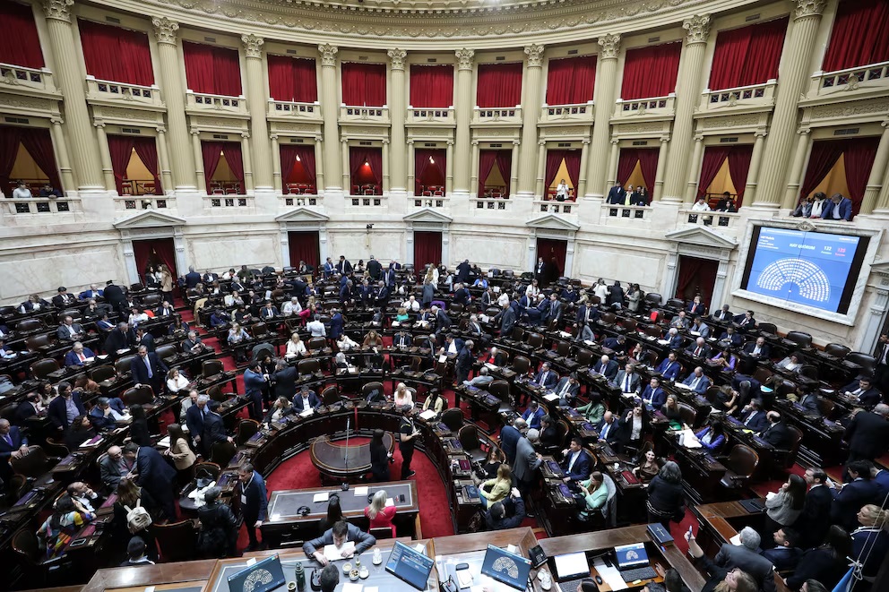 La oposición pedirá sesionar el 9 de octubre para revertir el veto de Milei