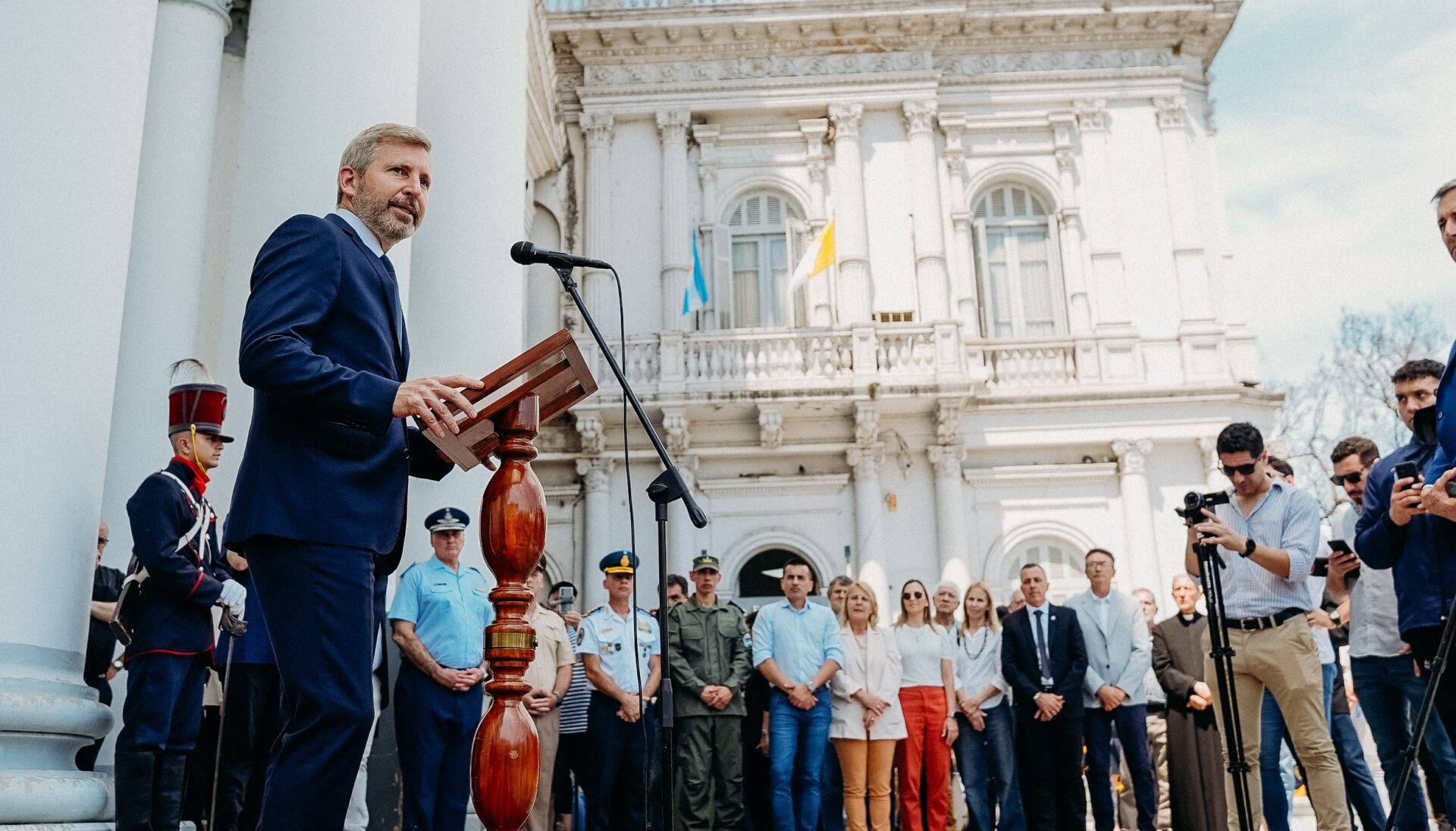 Frigerio participó del acto por el 170º aniversario del Primer Congreso de la Nación Argentina en la Catedral de Paraná Frigerio participó del acto por el 170º aniversario del Primer Congreso de la Nación Argentina en la Catedral de Paraná