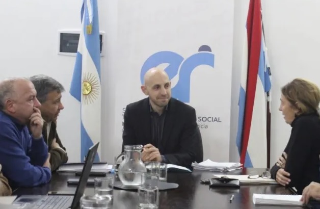 El Gobierno convocó a los gremios docentes a una Mesa de dialogo El Gobierno convocó a los gremios docentes a una Mesa de dialogo