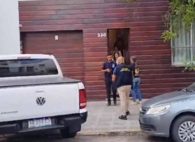 Allanaron a ex funcionario por presuntas irregularidades en el manejo del Programa Jóvenes Allanaron a ex funcionario por presuntas irregularidades en el manejo del Programa Jóvenes