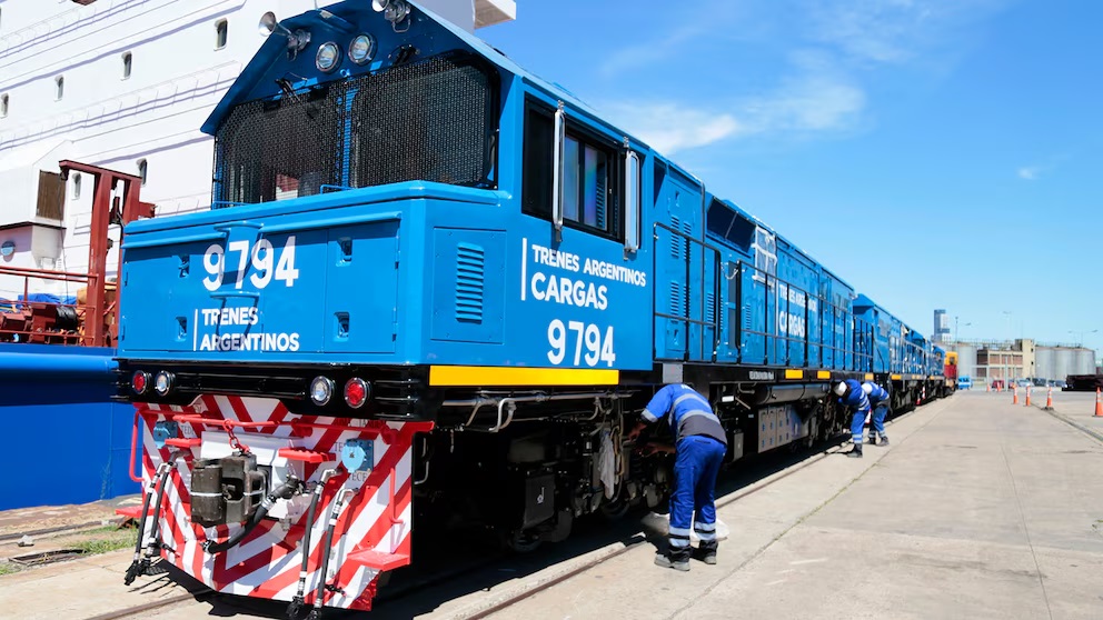El Gobierno anunció la privatización del Ferrocarril Belgrano Cargas