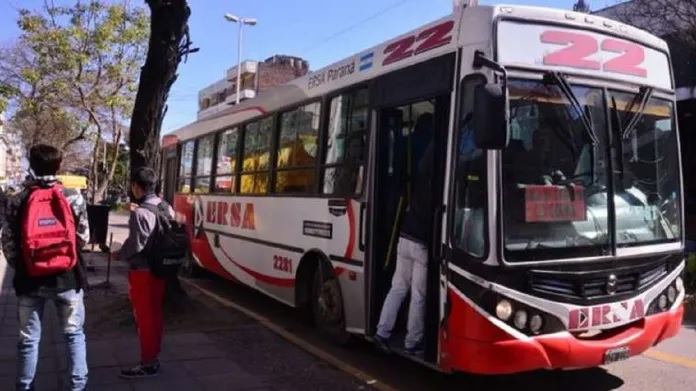 Área Metropolitana: gran malestar de los usuarios por el intempestivo aumento de colectivo