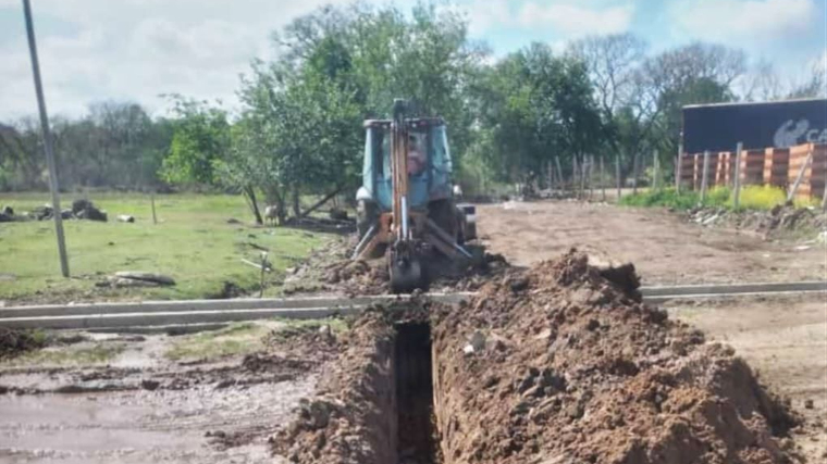 Habilitan conexiones a la red de agua potable en vecinal Las Rosas Habilitan conexiones a la red de agua potable en vecinal Las Rosas