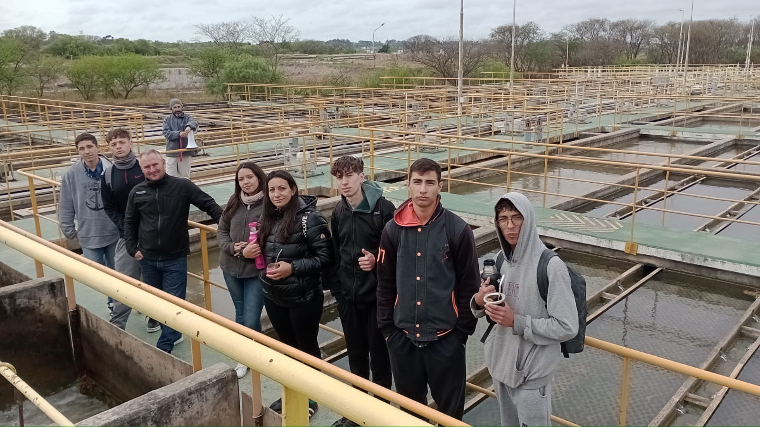 La Municipalidad promueve el cuidado del agua potable en los jóvenes