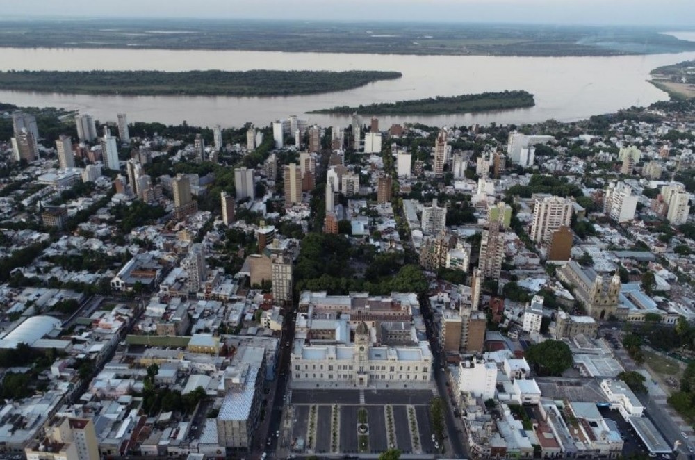 Proponen mudar la Capital Federal y presentan a Paraná como una de las alternativas Proponen mudar la Capital Federal y presentan a Paraná como una de las alternativas