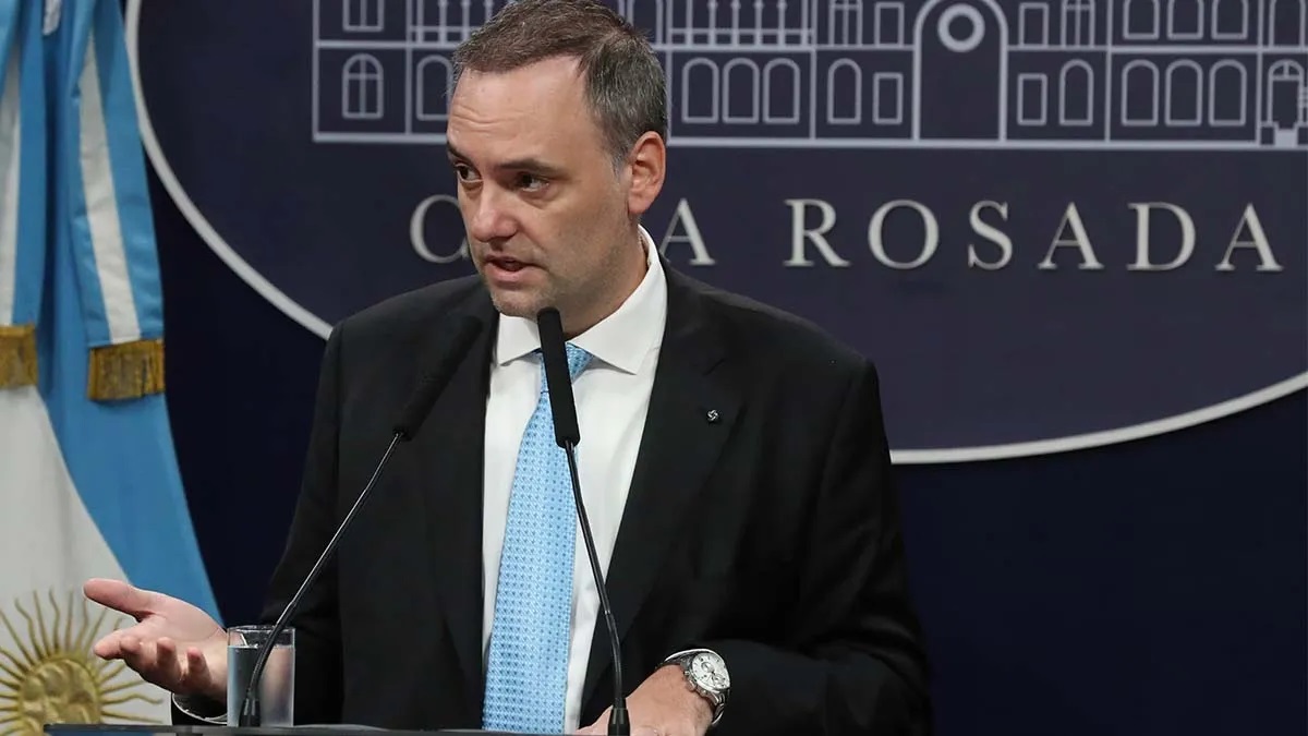 Evalúan eliminar cualquier política ideológica y discriminatoria que habilite el ingreso al empleo público