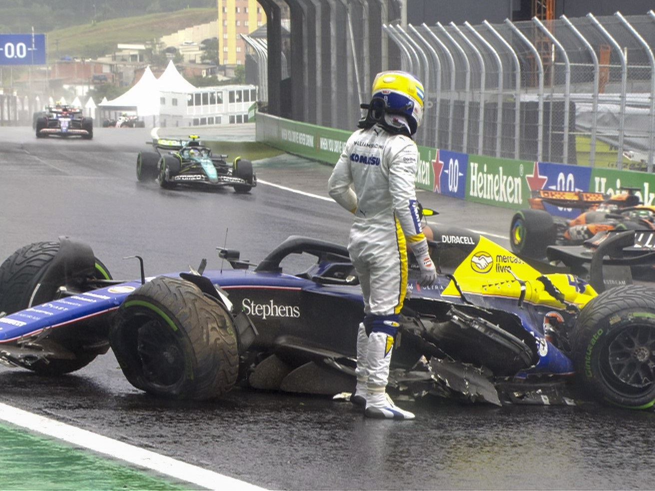Colapinto luego del accidente que le impidió terminar la carrera en Brasil: «Fue un golpe muy duro, el auto se destrozó»