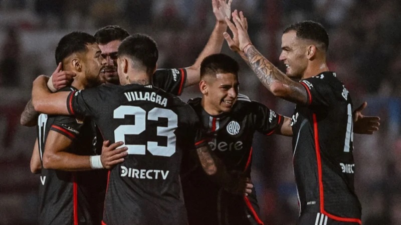 River derrotó, en condición de visitante, 3-2 a Instituto