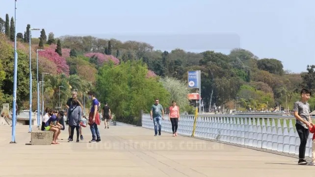 El calor se intensifica y se podría llegar a 36 °C al comenzar el fin de semana largo El calor se intensifica y se podría llegar a 36 °C al comenzar el fin de semana largo