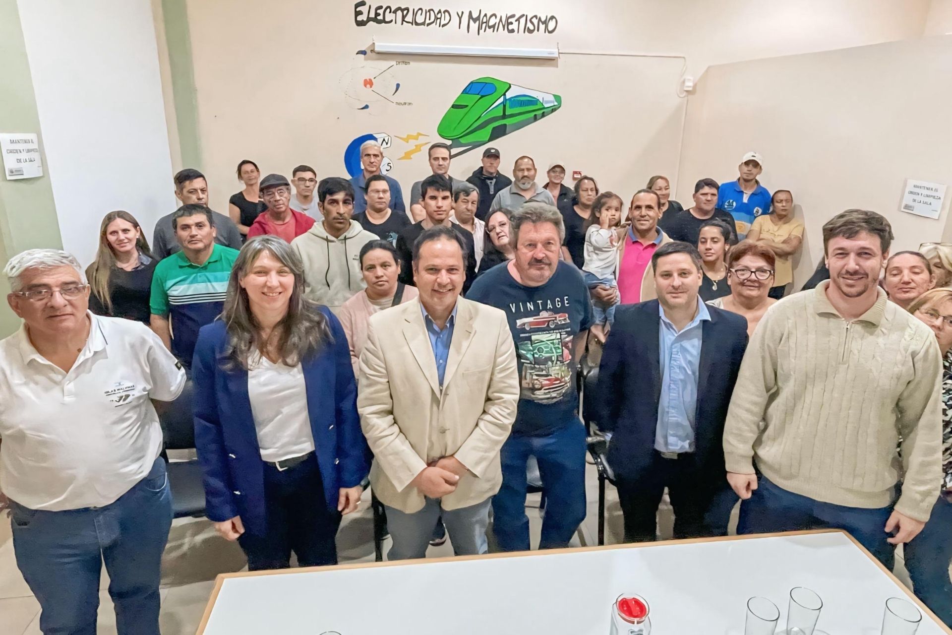El gobierno recorre la provincia y difunde beneficios para cooperativas El gobierno recorre la provincia y difunde beneficios para cooperativas
