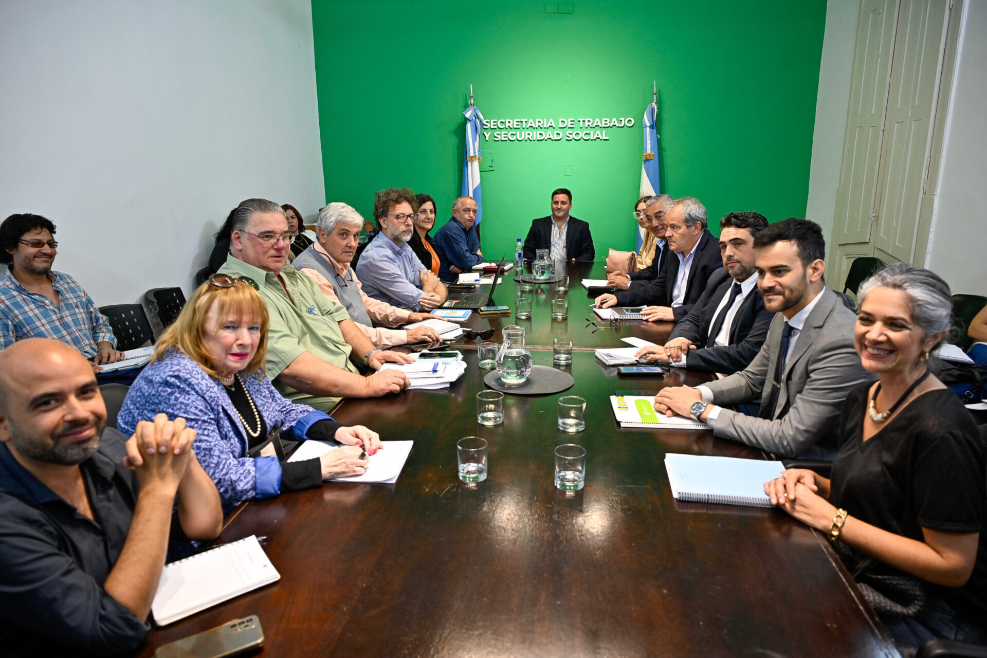 El gobierno presentó una nueva oferta salarial para los docentes El gobierno presentó una nueva oferta salarial para los docentes