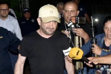 Edgardo Kueider intentó comprar departamentos en efectivo en Paraguay, por intermedio de su secretaria
