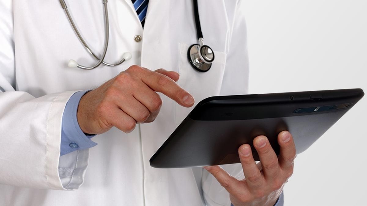 Profesionales de la medicina lanzaron una serie de advertencias sobre la implementación de la receta electrónica