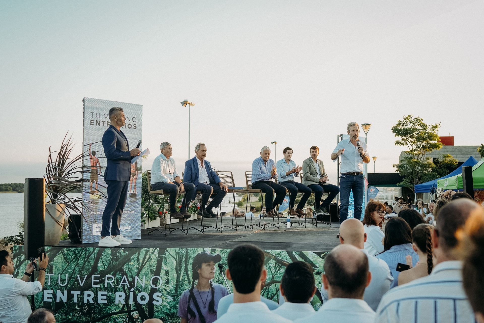 Frigerio y Scioli lanzaron la temporada de verano 2025 en Entre Ríos