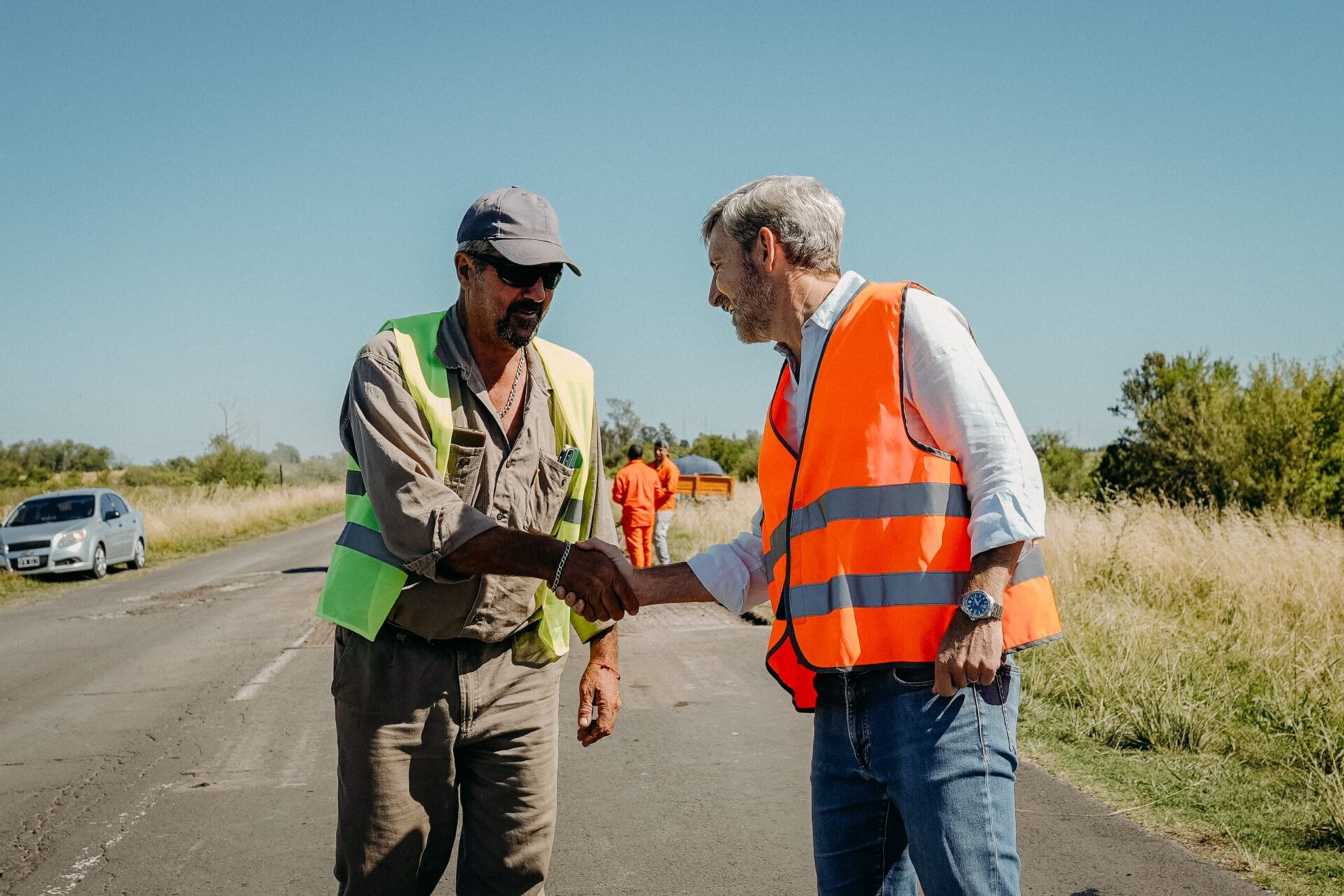 En la ruta 20, Frigerio dio inicio formal al plan de recuperación vial entrerriano