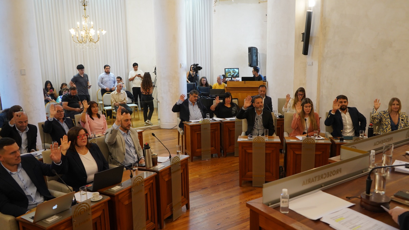El Concejo Deliberante de Paraná aprobó por unanimidad el Presupuesto y la Tributaria 2025