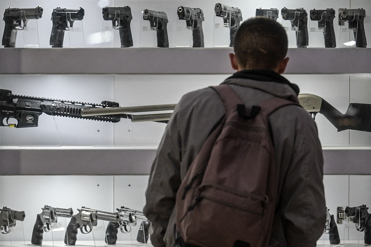 En Argentina se puede portar armas a partir de los 18 años