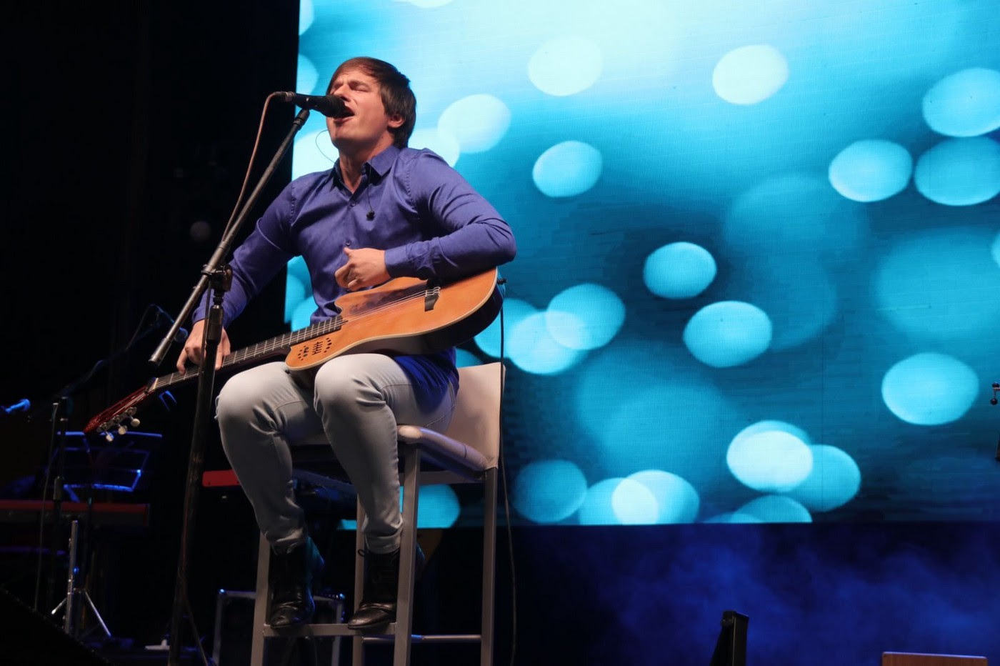 Nahuel Pennisi y otros artistas animarán la noche de folclore en Música en el Anfiteat