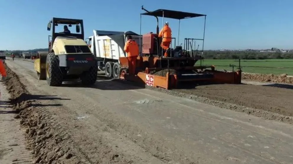 A pesar del ajuste en la obra pública Entre Ríos recibió más inversión que Córdoba o Santa Fe A pesar del ajuste en la obra pública Entre Ríos recibió más inversión que Córdoba o Santa Fe