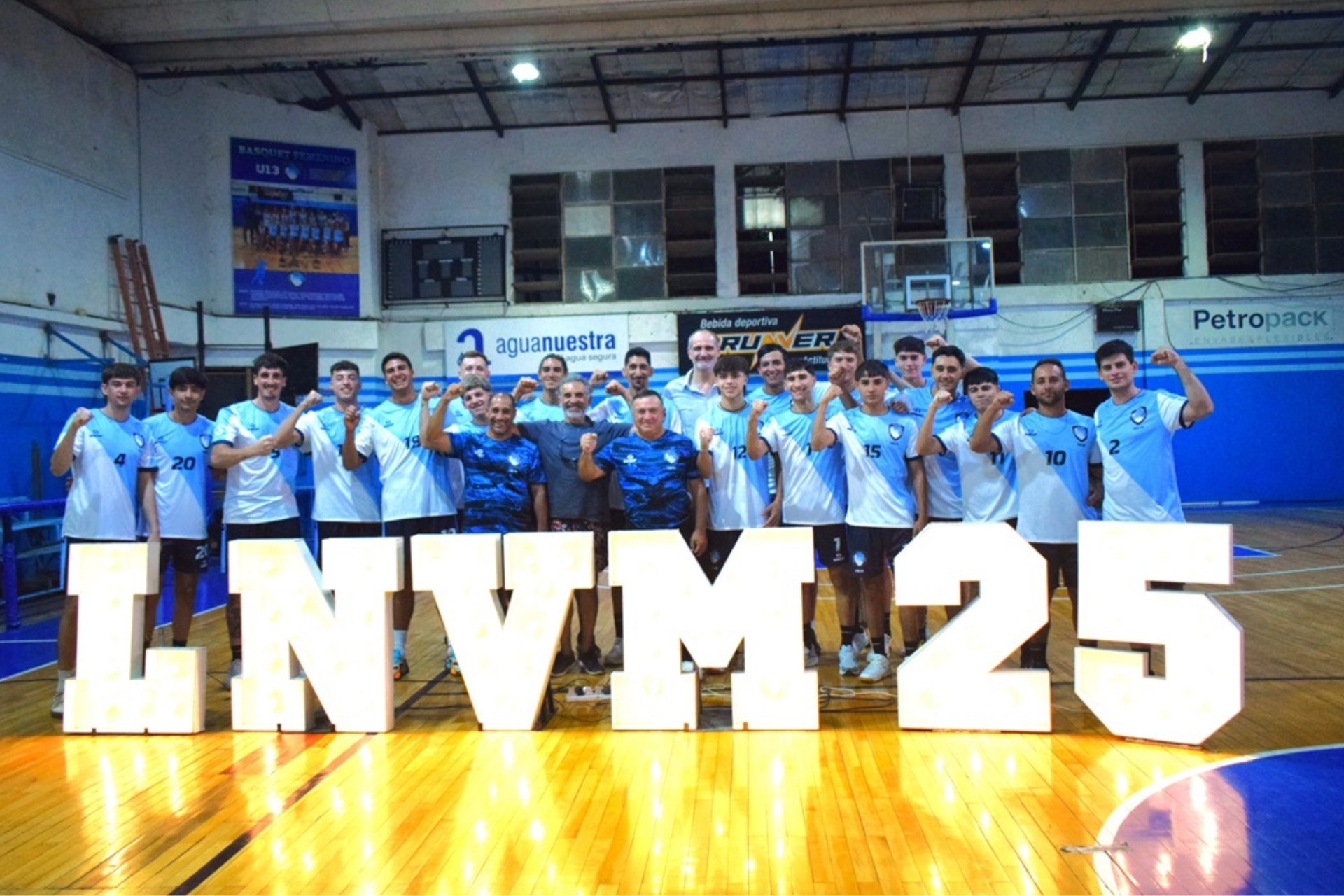El gobierno acompañó al Paraná Rowing en la presentación del plantel que jugará la Liga Nacional de Vóleibol Masculina