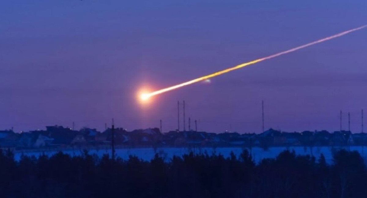 Así se iluminó el cielo de Bariloche por la caída del meteorito