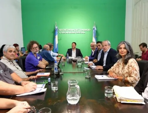 El Gobierno convocó a paritaria a los gremios docentes para este miércoles