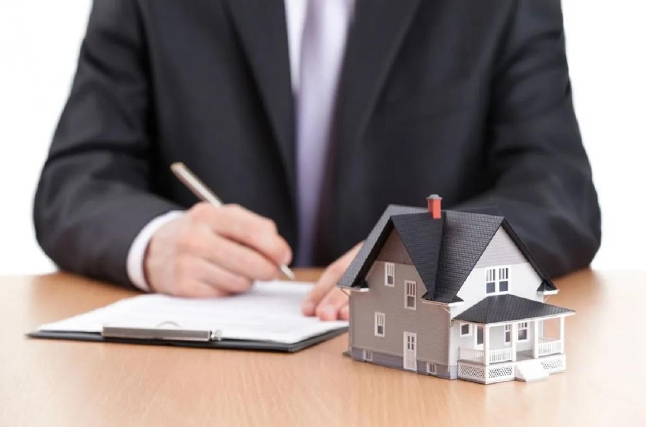 Sancionan a tres corredores inmobiliarios Sancionan a tres corredores inmobiliarios