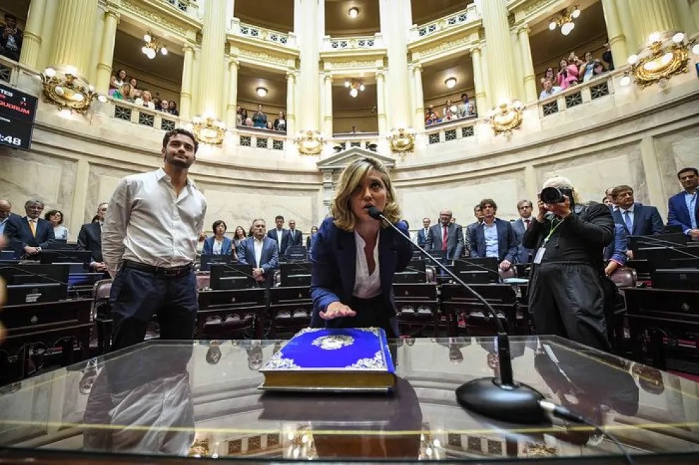 Cora juró como senadora en reemplazo de Kueider