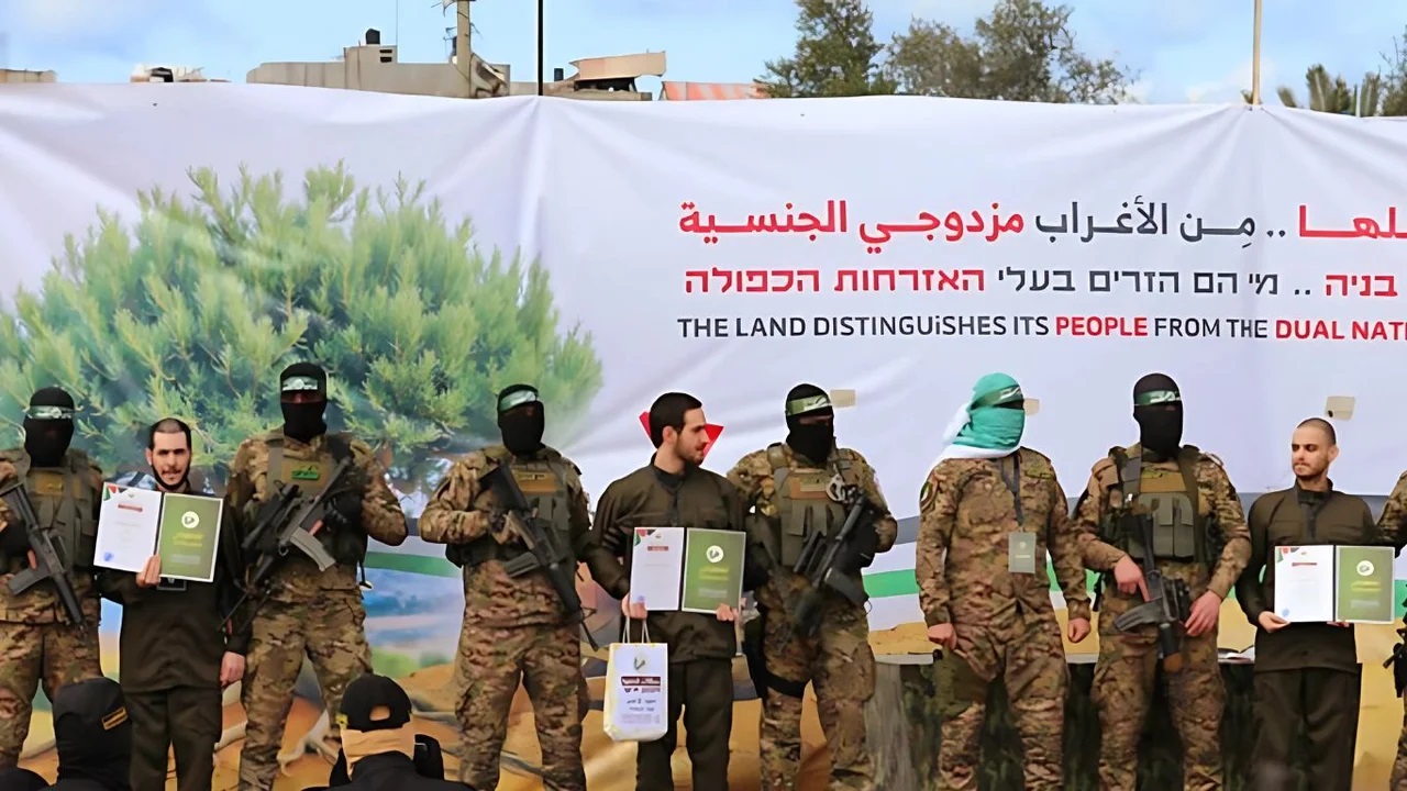 Hamás liberó este sábado a cinco rehenes israelíes en la Franja de Gaza