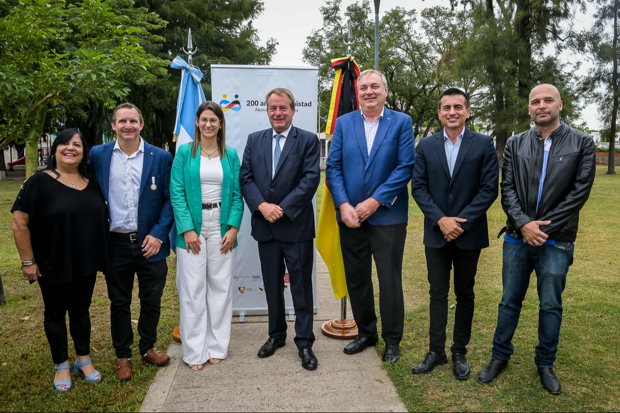 El viceintendente David Cáceres participó de un acto junto al embajador de Alemania, Dieter Lamlé
