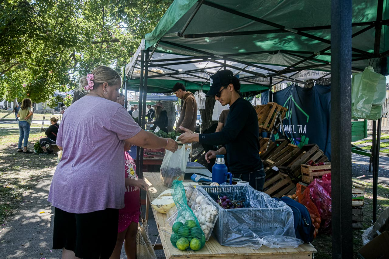 Feria en tu Barrio: Una iniciativa exitosa en Plaza España