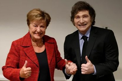 Javier Milei firmará un DNU para el acuerdo con el FMI y lo enviará al Congreso Javier Milei firmará un DNU para el acuerdo con el FMI y lo enviará al Congreso