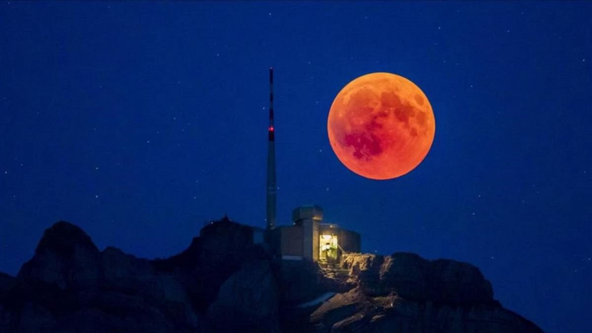 El fenómeno del resplandor rojo persiste pese a la alineación planetaria
