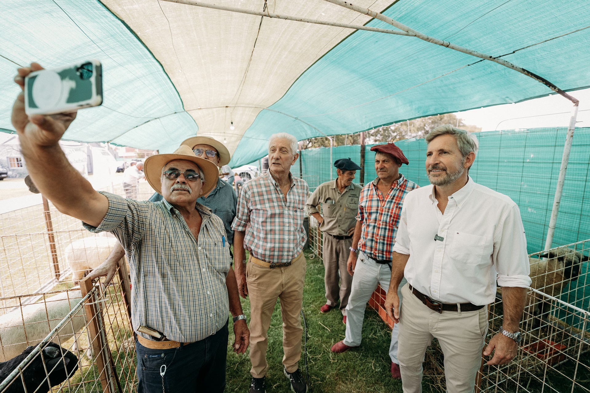 Frigerio señaló a la apicultura como expresión del potencial de crecimiento productivo de Entre Ríos